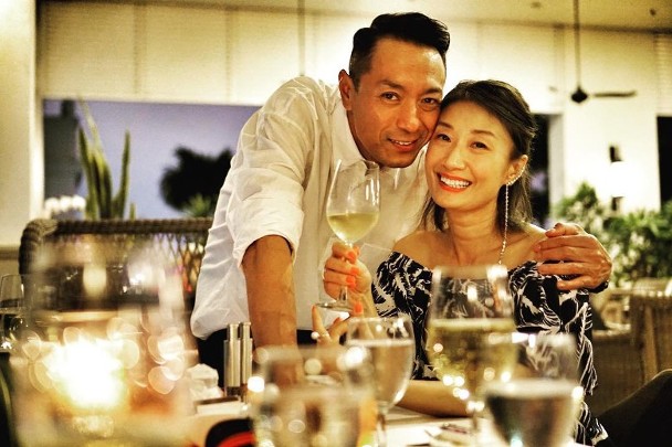姜皓文与太太殷宁相爱相知22年，他更有爱妻号的称号。